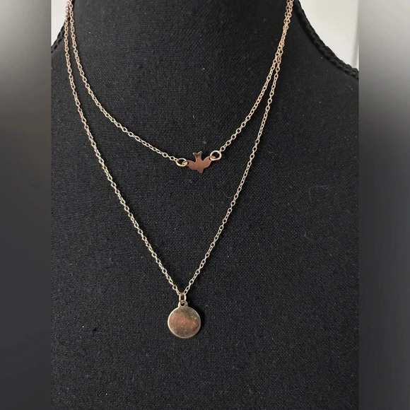 Estate Bundle of 4  Bohemian Gold Dainty Necklaces - Picture 10 of 11